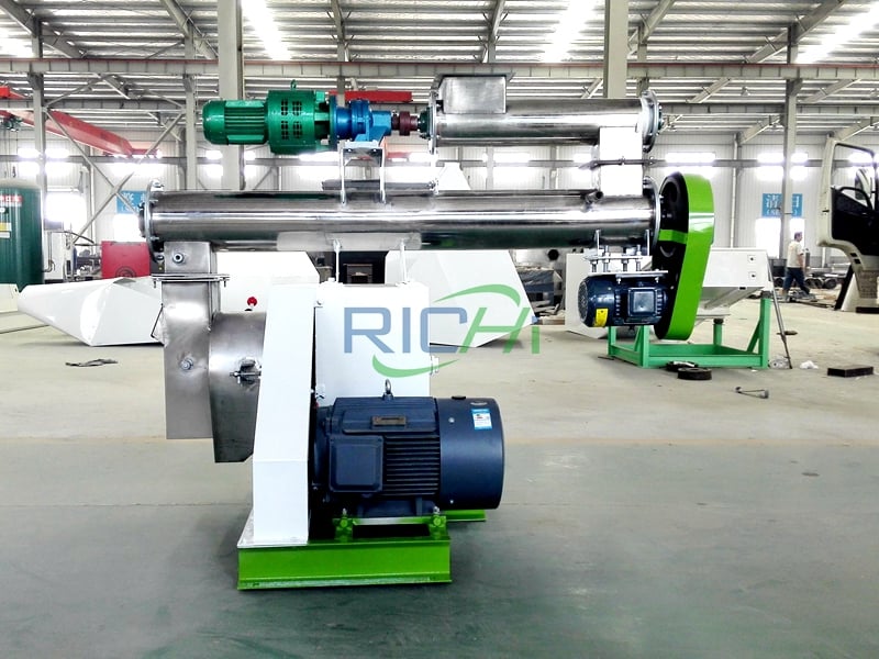 RICHI SZLH250 Chicken Feed Pellet Machine in Tanzania