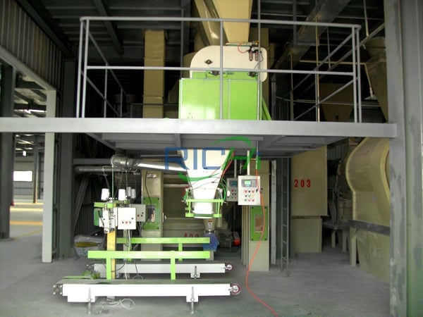 Automatic packing machine