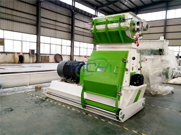 Feed crushing machine