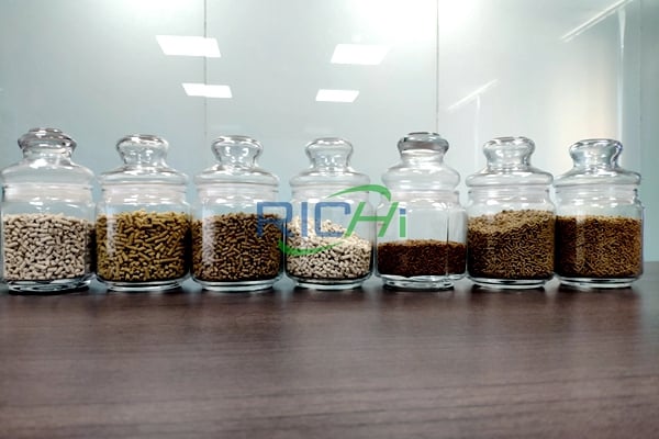 RICHI Poultry Feed Pellet Machine Pelletizing Effect